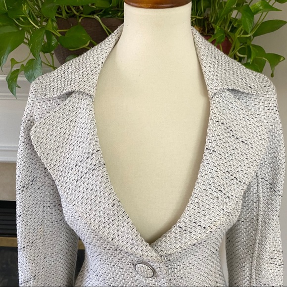 WHBM Tweed Blazer Size 6 Cropped Career Jacket - Picture 2 of 9